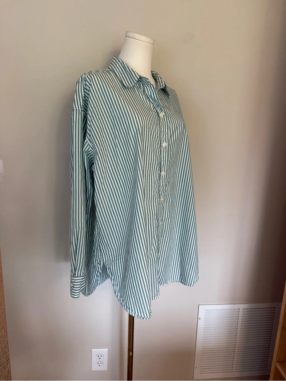 Universal Thread Green White Striped Oversized Cotton Button Down Boy Shirt L - Picture 4 of 10